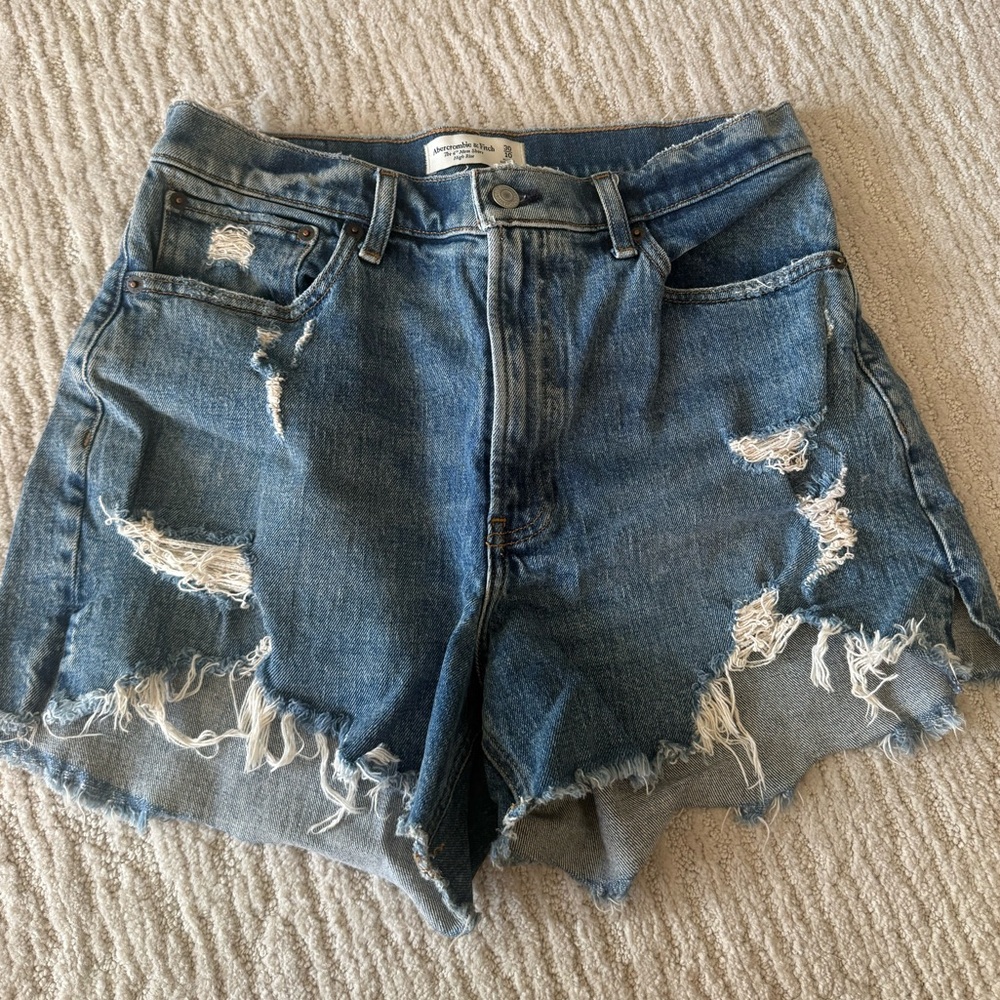 Abercrombie & Fitch The Mom Short Curve Love